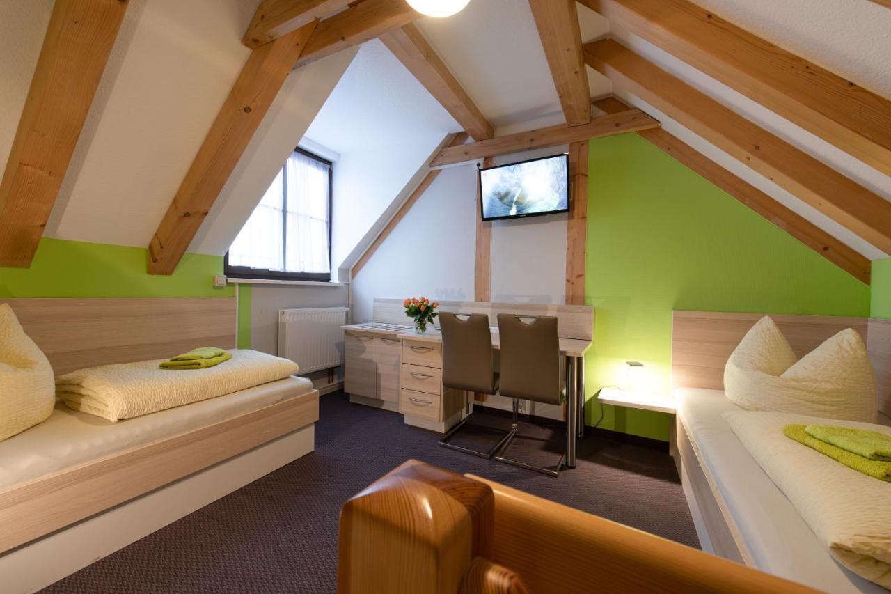 Pension-Café-Libelle Elxleben bei Arnstadt Esterno foto