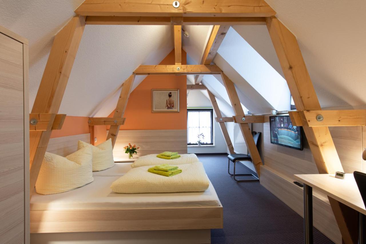 Pension-Café-Libelle Elxleben bei Arnstadt Esterno foto